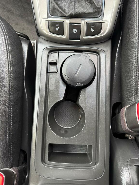 Chevrolet Captiva Black #9