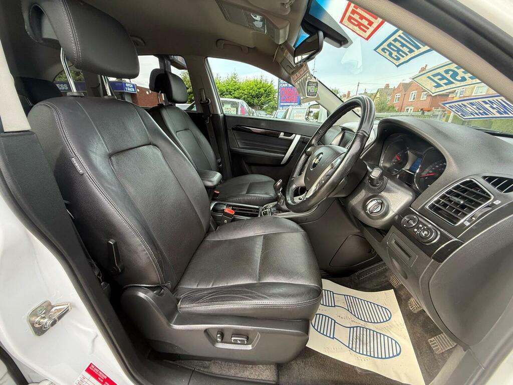 Chevrolet Captiva Black #22