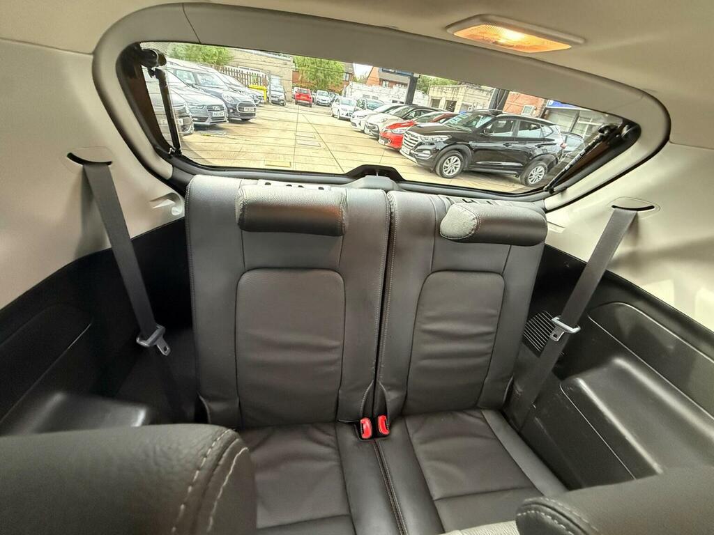 Chevrolet Captiva Black #20