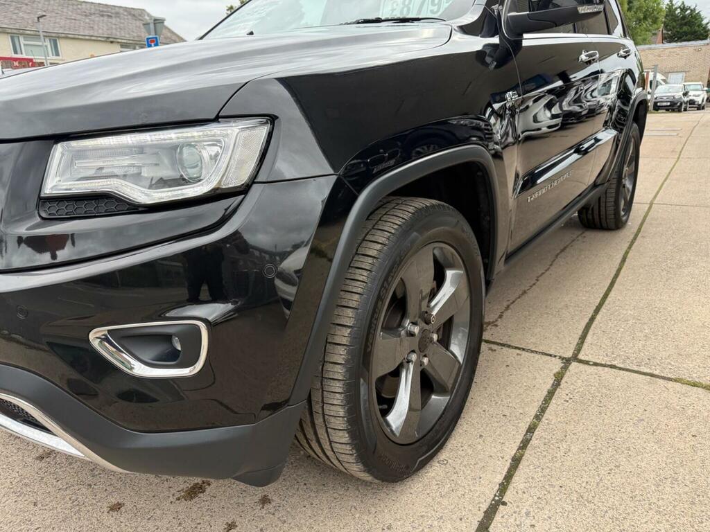 Jeep Grand Cherokee Suv White #9