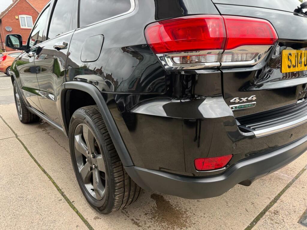 Jeep Grand Cherokee Suv White #10