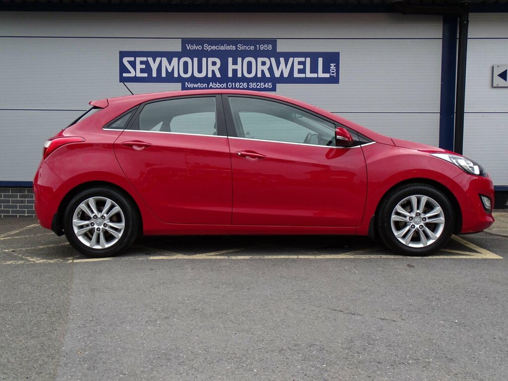 Hyundai I30 1.4 Style Euro 5 Red #6