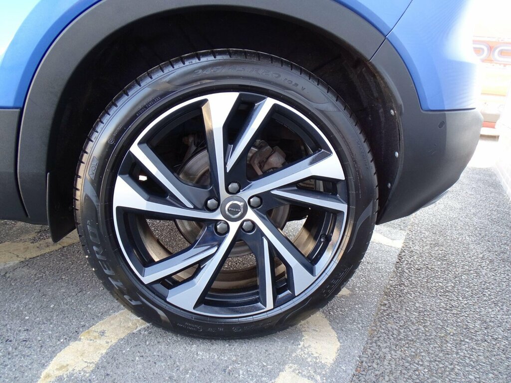 Volvo XC40 D4 First Edition Awd White #56