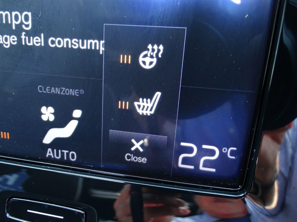 Volvo XC40 D4 First Edition Awd White #51