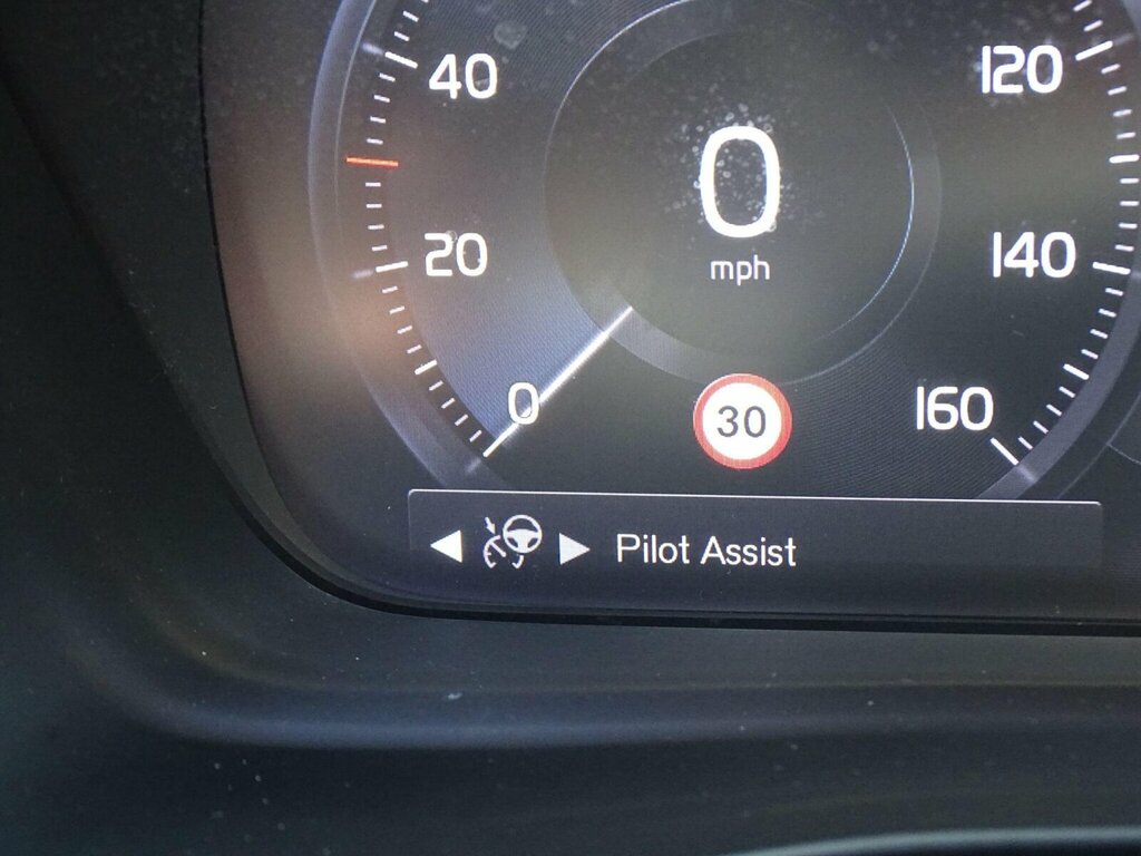 Volvo XC40 D4 First Edition Awd White #40