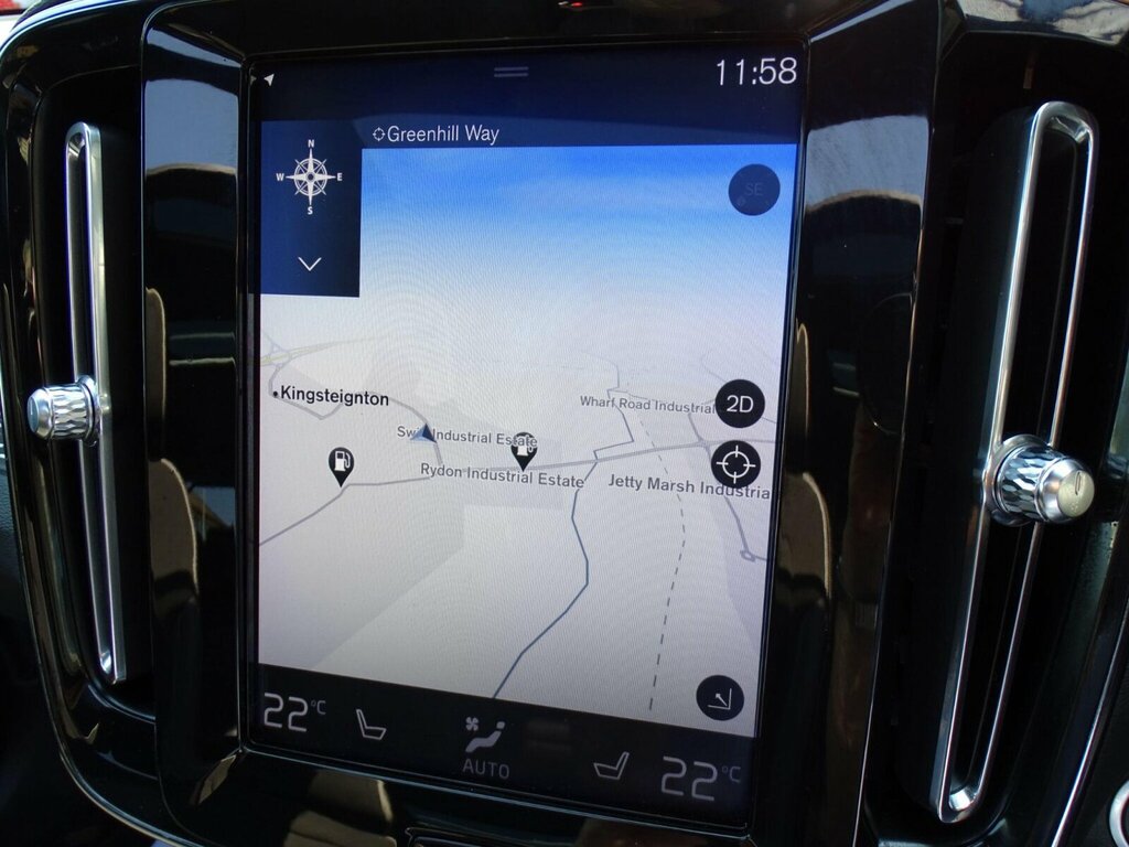 Volvo XC40 D4 First Edition Awd White #47
