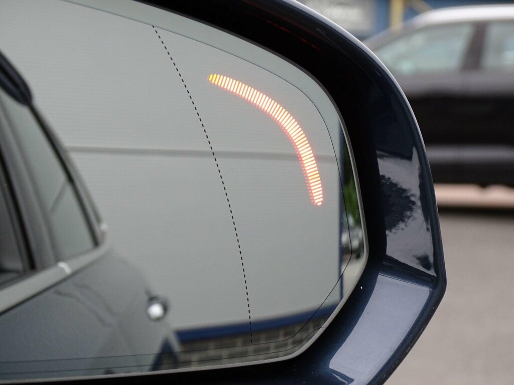 Volvo V90 T4 Momentum Plus Black #60