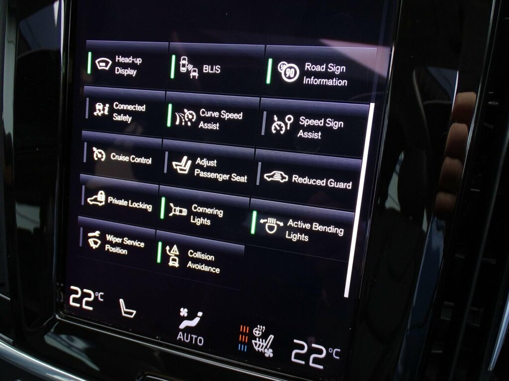 Volvo V90 T4 Momentum Plus Black #53