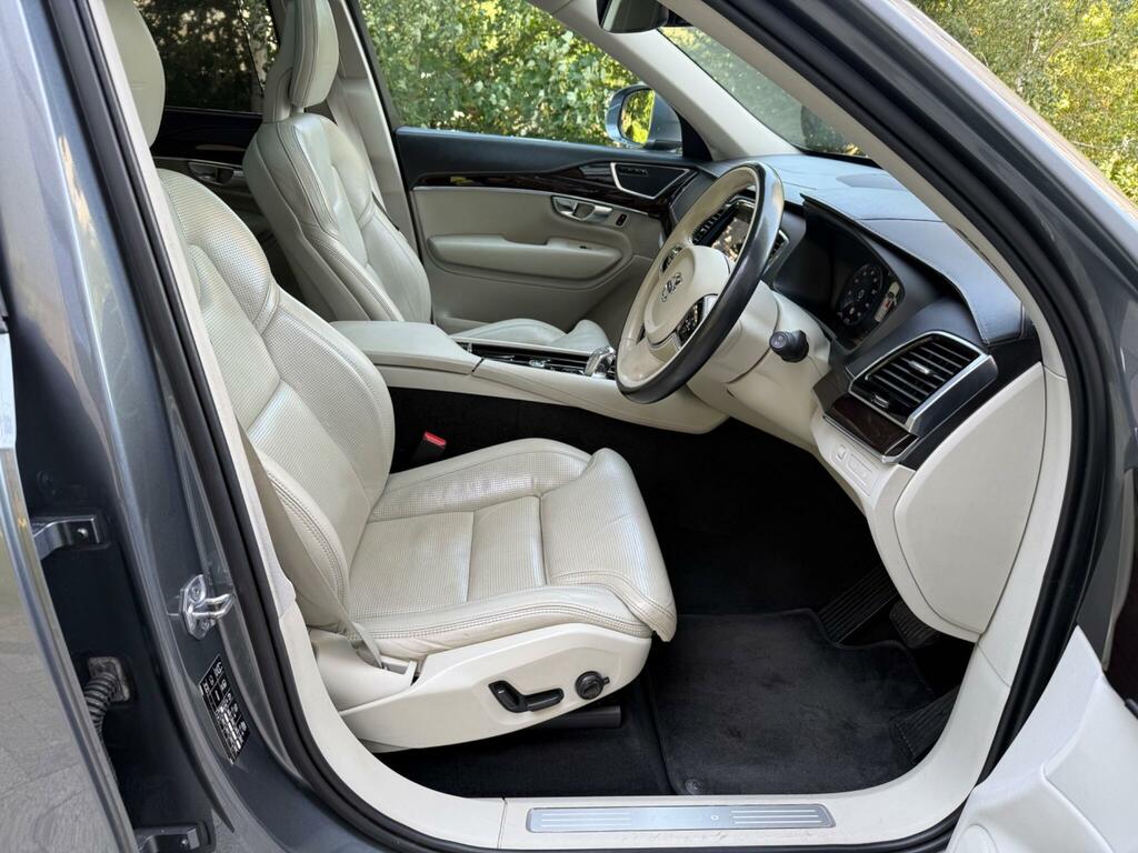 Volvo XC90 T8 Twin Engine R-design Silver #16