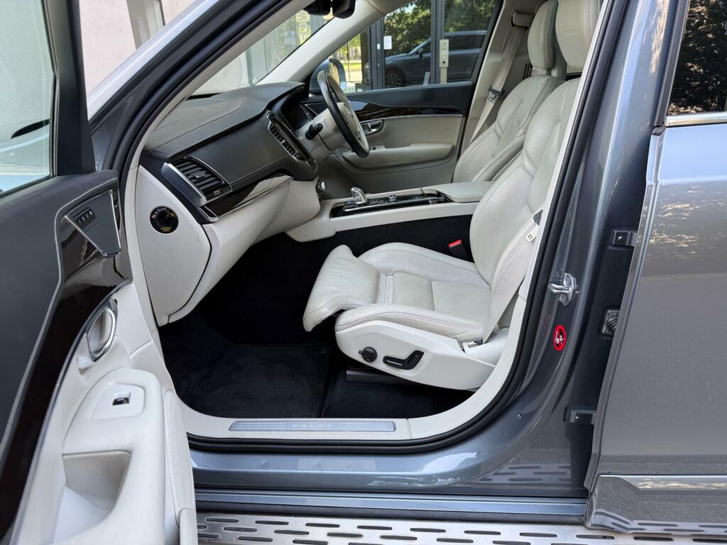 Volvo XC90 T8 Twin Engine R-design Silver #8