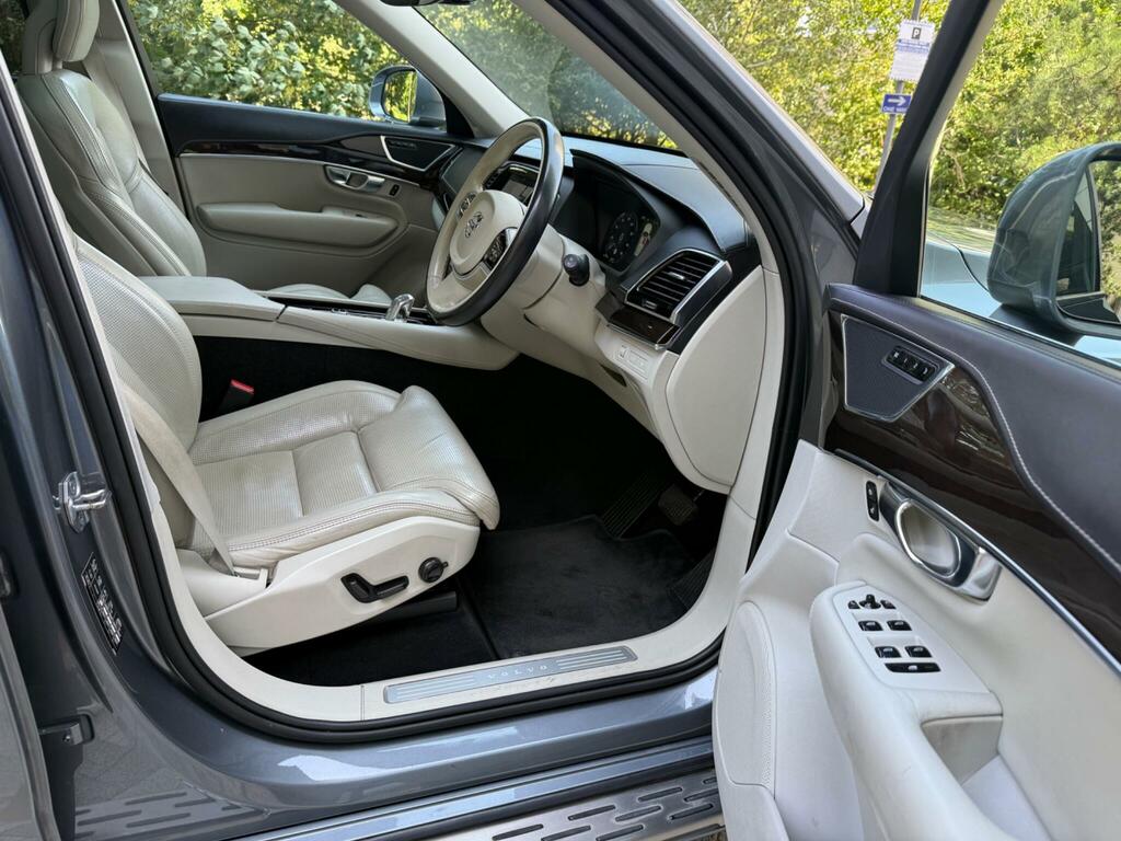 Volvo XC90 T8 Twin Engine R-design Silver #18