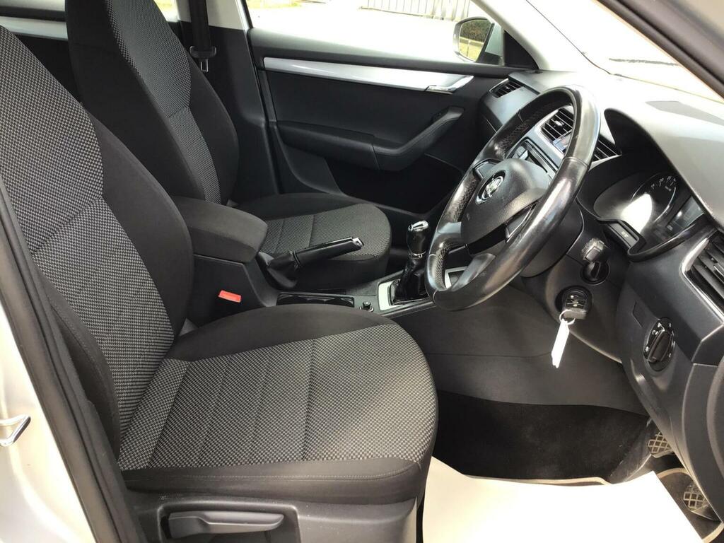 Skoda Octavia Hatchback Black #38