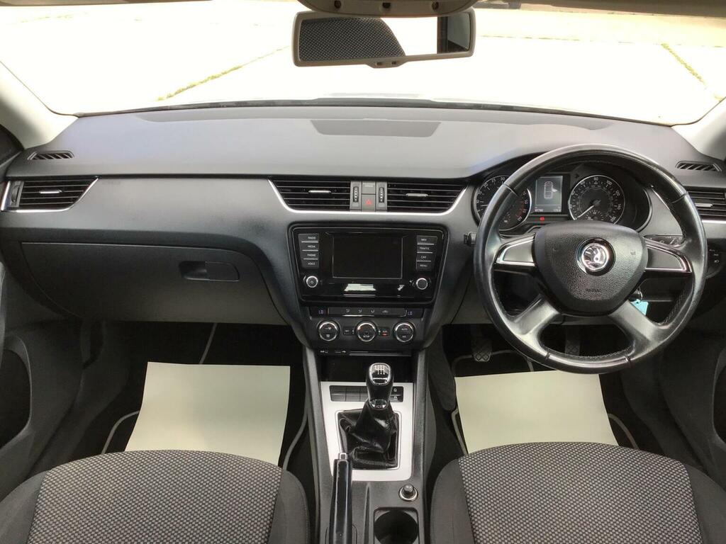 Skoda Octavia Hatchback Black #36