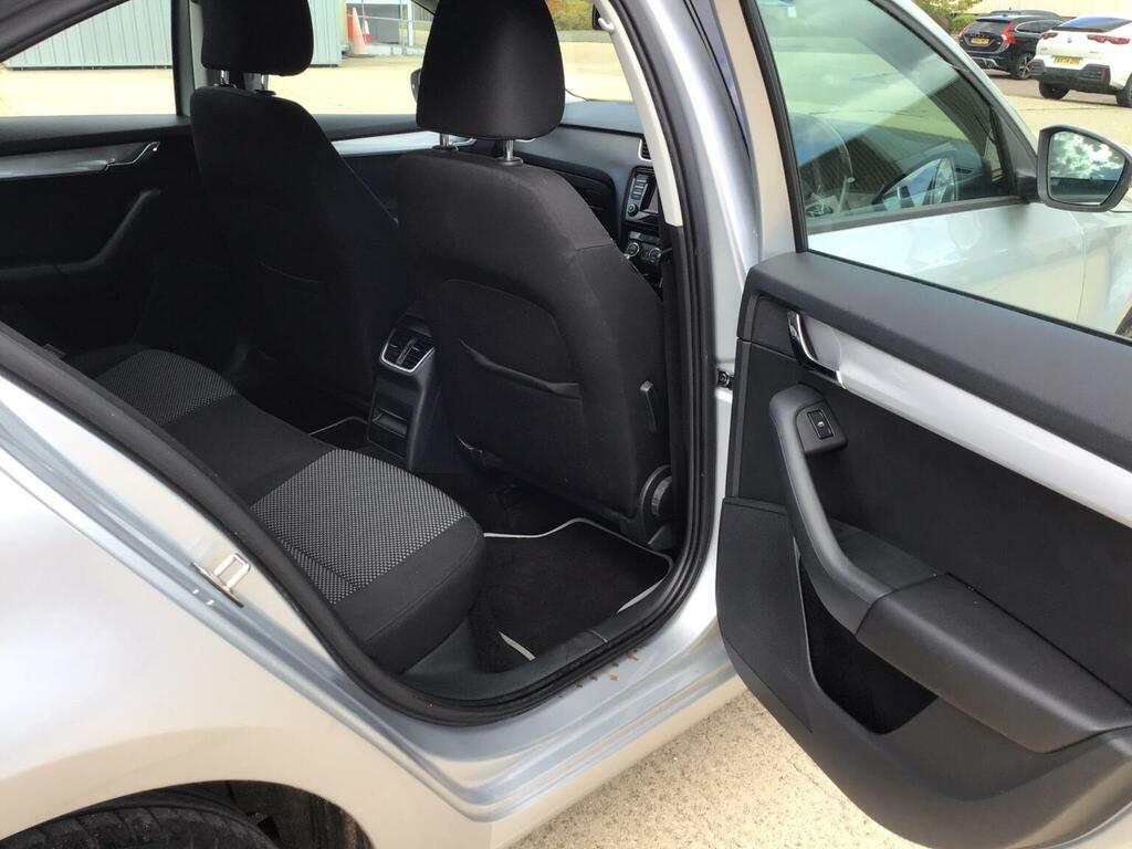 Skoda Octavia Hatchback Black #44