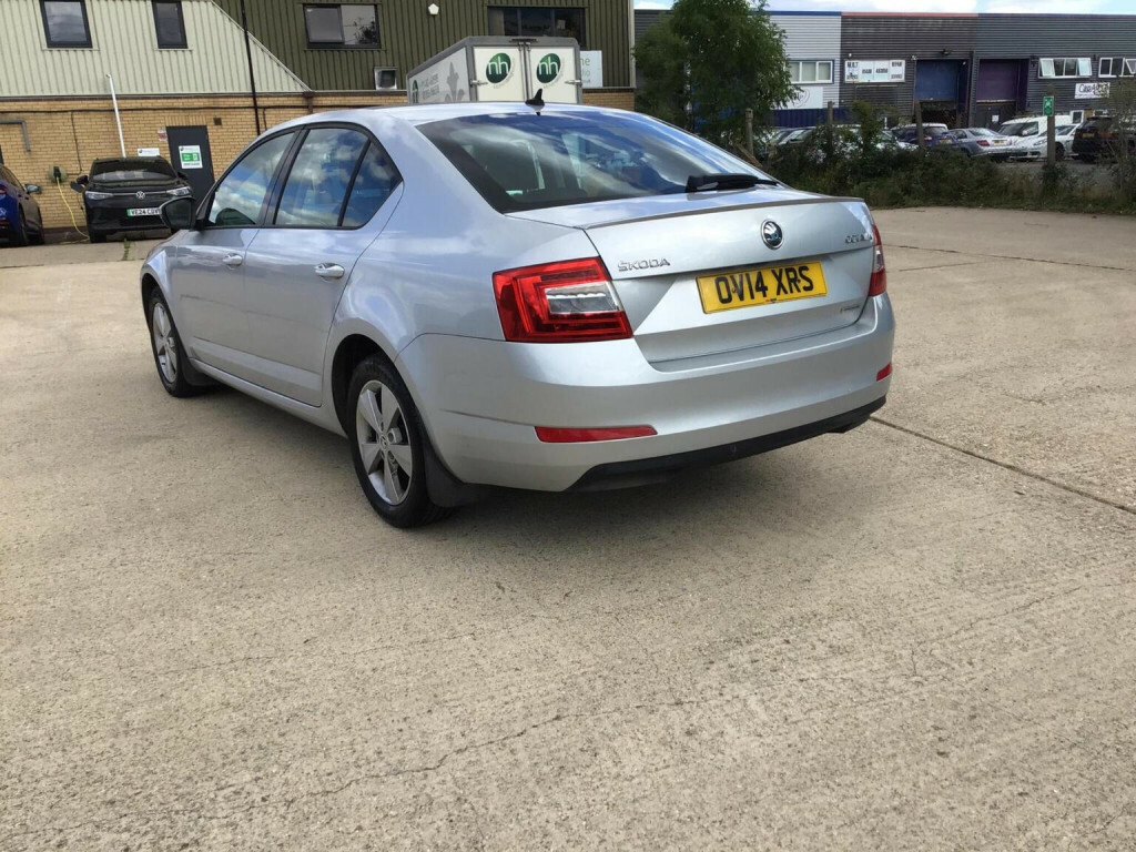 Skoda Octavia Hatchback Black #52