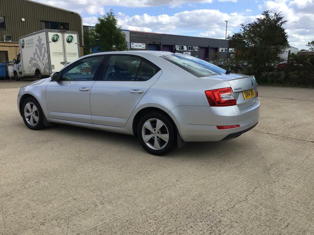 Skoda Octavia Hatchback Black #14