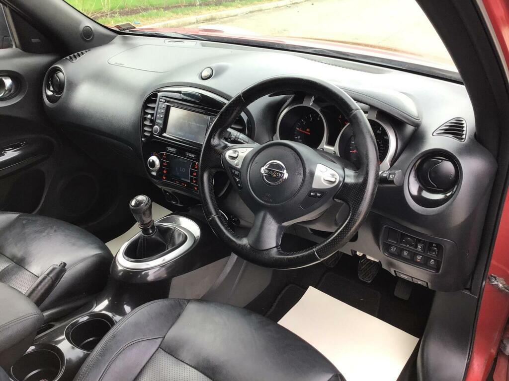 Nissan Juke Hatchback Black #33