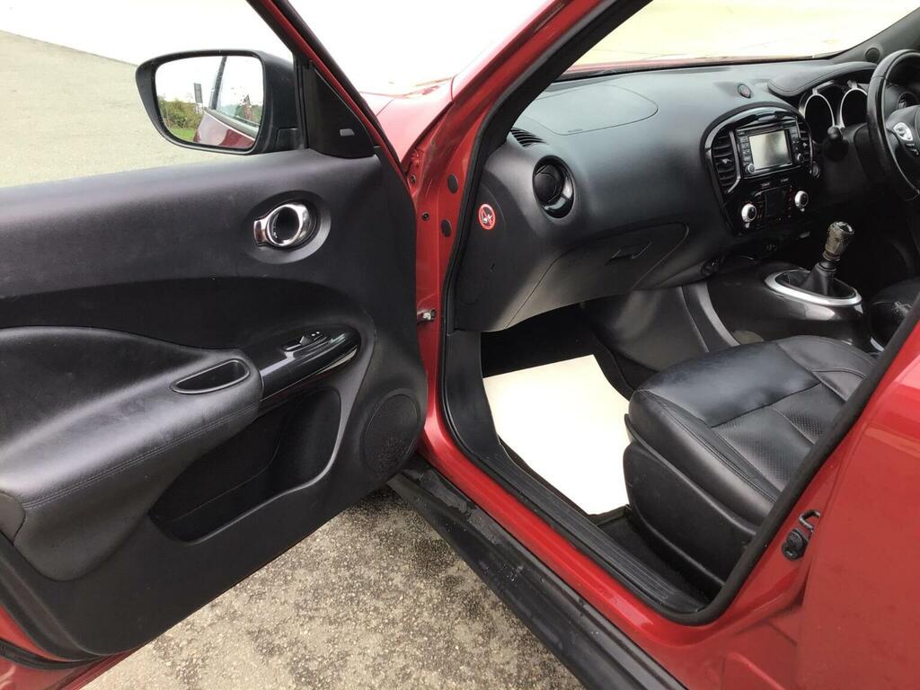 Nissan Juke Hatchback Black #47