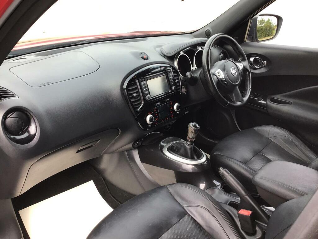 Nissan Juke Hatchback Black #34