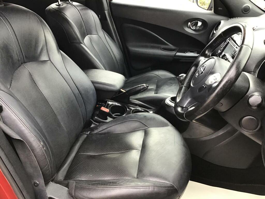Nissan Juke Hatchback Black #41