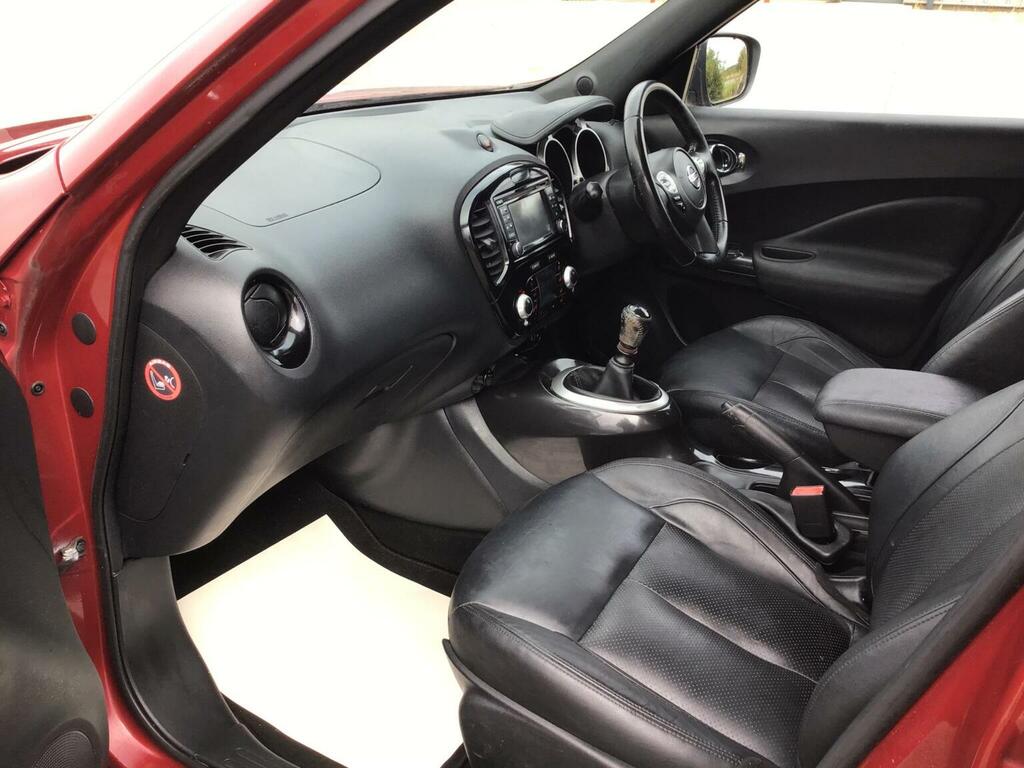 Nissan Juke Hatchback Black #48
