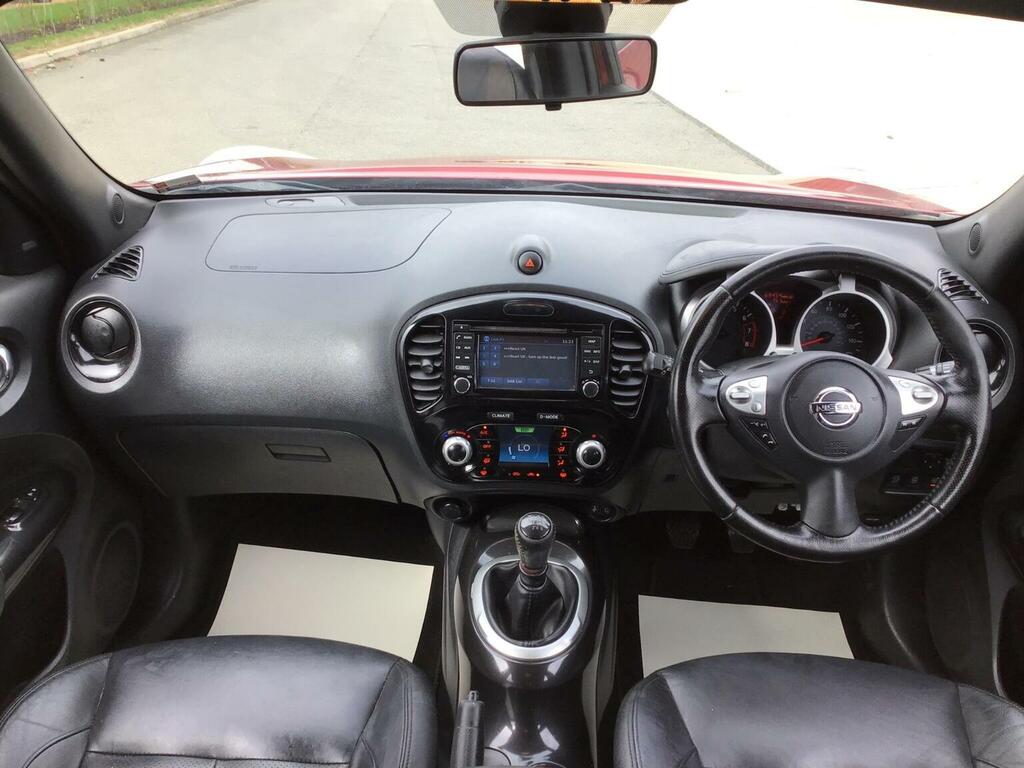 Nissan Juke Hatchback Black #38