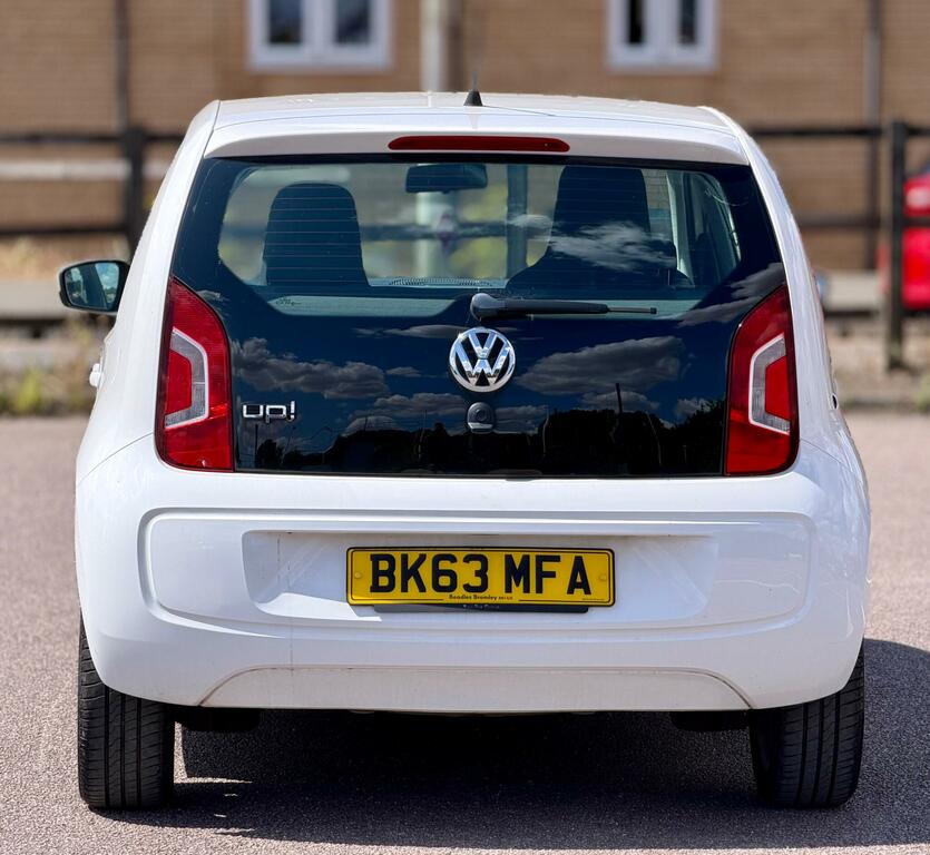 Volkswagen Up 1.0 High Up 74 Bhp White #17