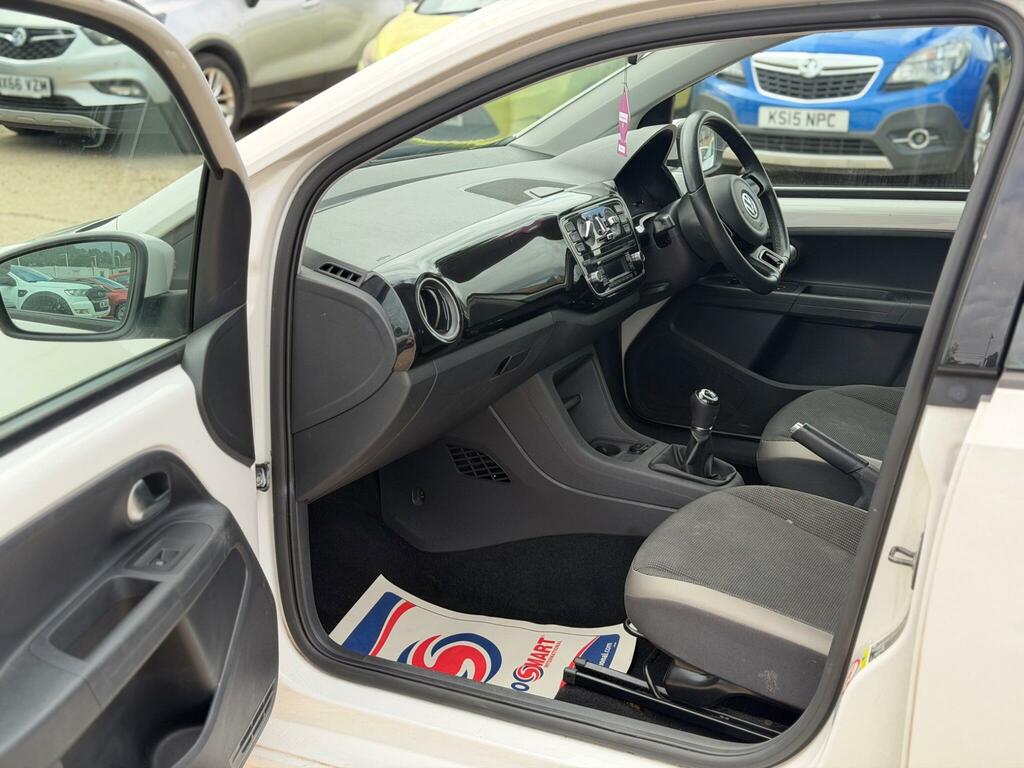 Volkswagen Up 1.0 High Up 74 Bhp White #54