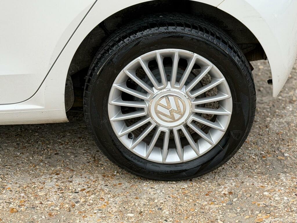 Volkswagen Up 1.0 High Up 74 Bhp White #44