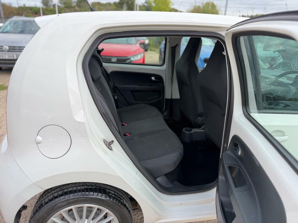 Volkswagen Up 1.0 High Up 74 Bhp White #36