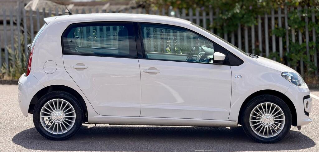 Volkswagen Up 1.0 High Up 74 Bhp White #21