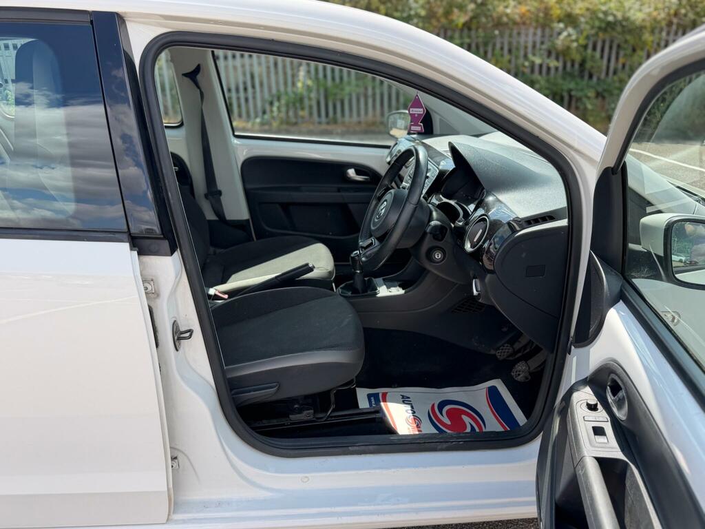 Volkswagen Up 1.0 High Up 74 Bhp White #29