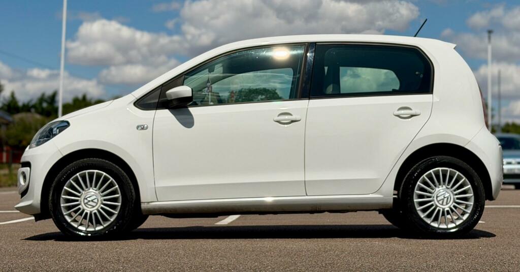 Volkswagen Up 1.0 High Up 74 Bhp White #15