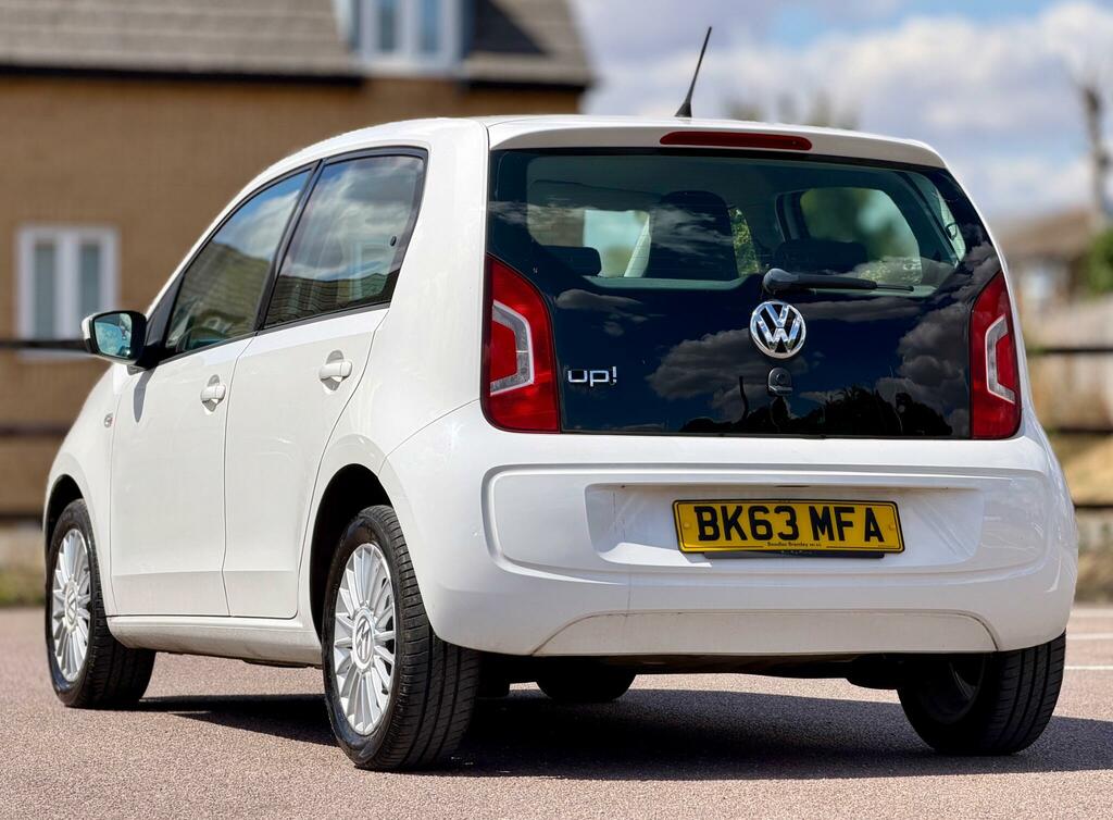 Volkswagen Up 1.0 High Up 74 Bhp White #12
