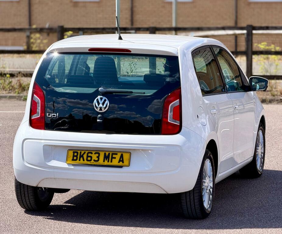 Volkswagen Up 1.0 High Up 74 Bhp White #24