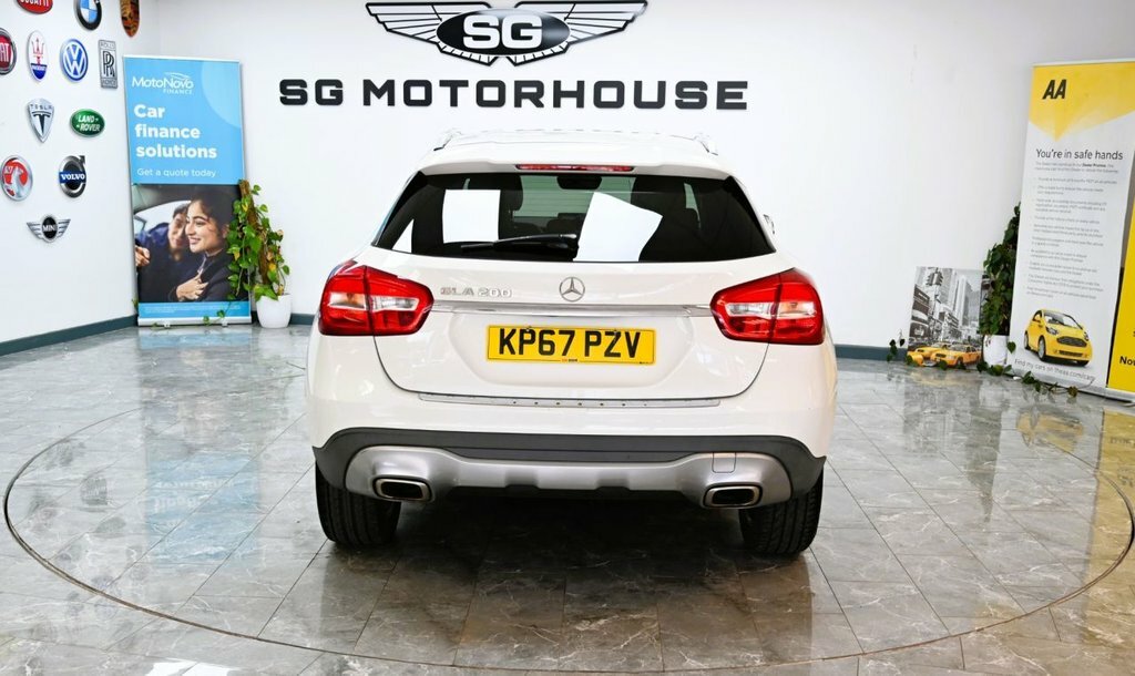 Mercedes-Benz GLA Class Gla 200 D Grey #8