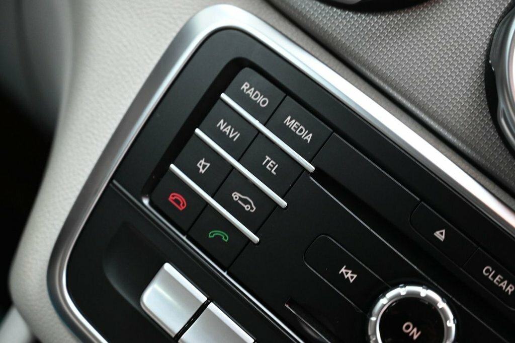 Mercedes-Benz GLA Class Gla 200 D Grey #18
