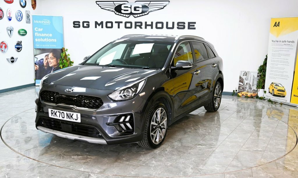 Kia Niro Suv White #10