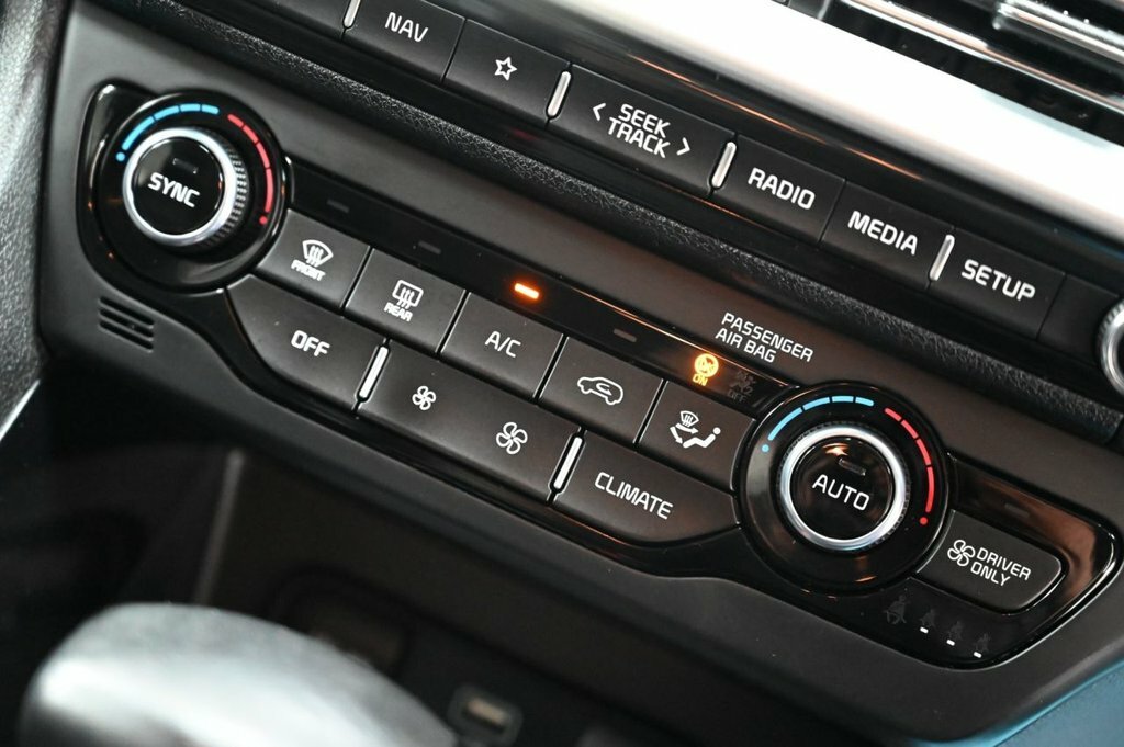 Kia Niro Suv White #19