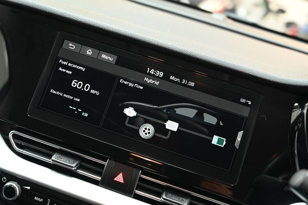 Kia Niro Suv White #32