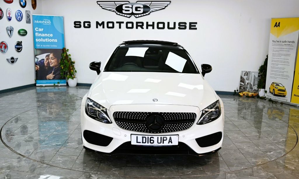 Mercedes-Benz C Class 2L Amg Line White #4