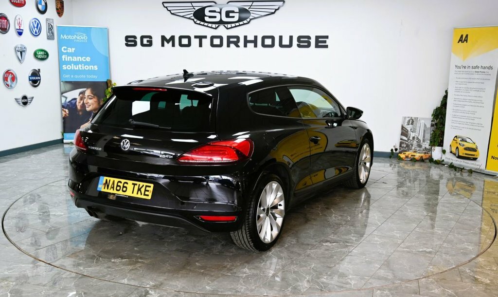 Volkswagen Scirocco 1.4 Tsi Bluemotion Tech Gt Black Edition Hatchback White #16
