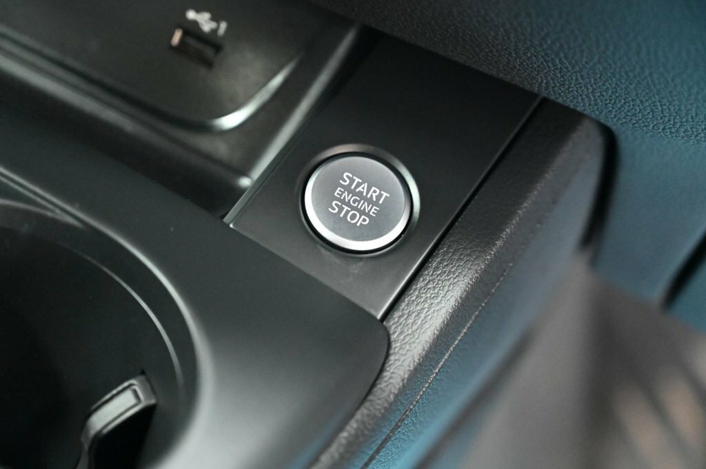 Audi A4 35 Tdi Sport White #21