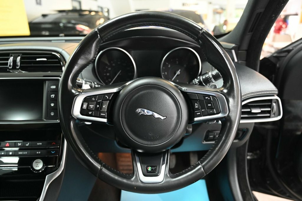 Jaguar XE 2.0D 180 R-sport Blue #7