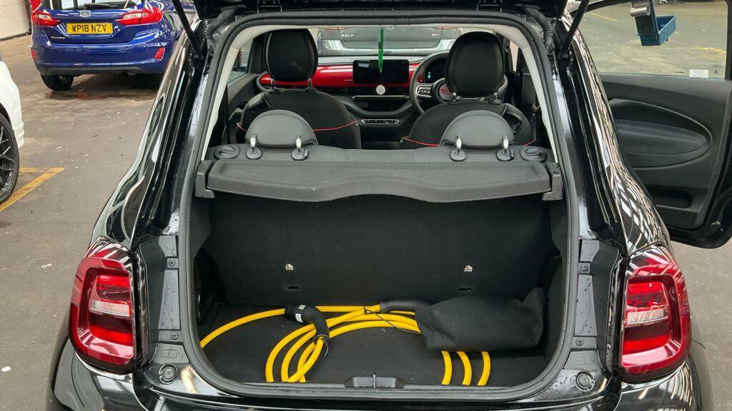 Fiat 500E Icon Black #8