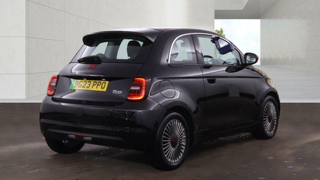 Fiat 500E Icon Black #3