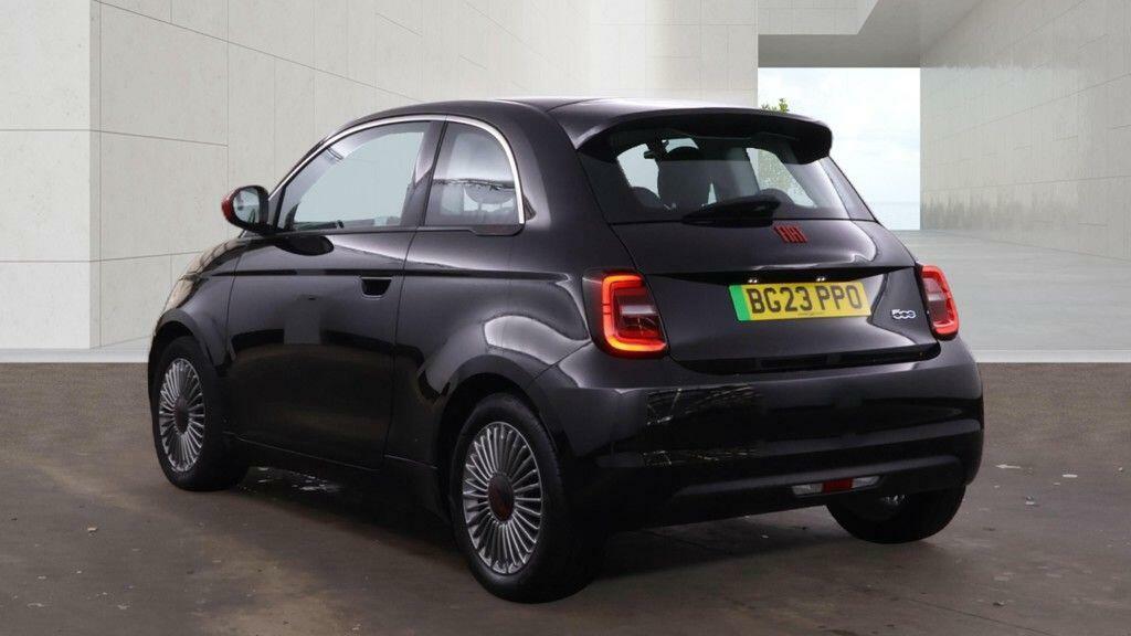 Fiat 500E Icon Black #2