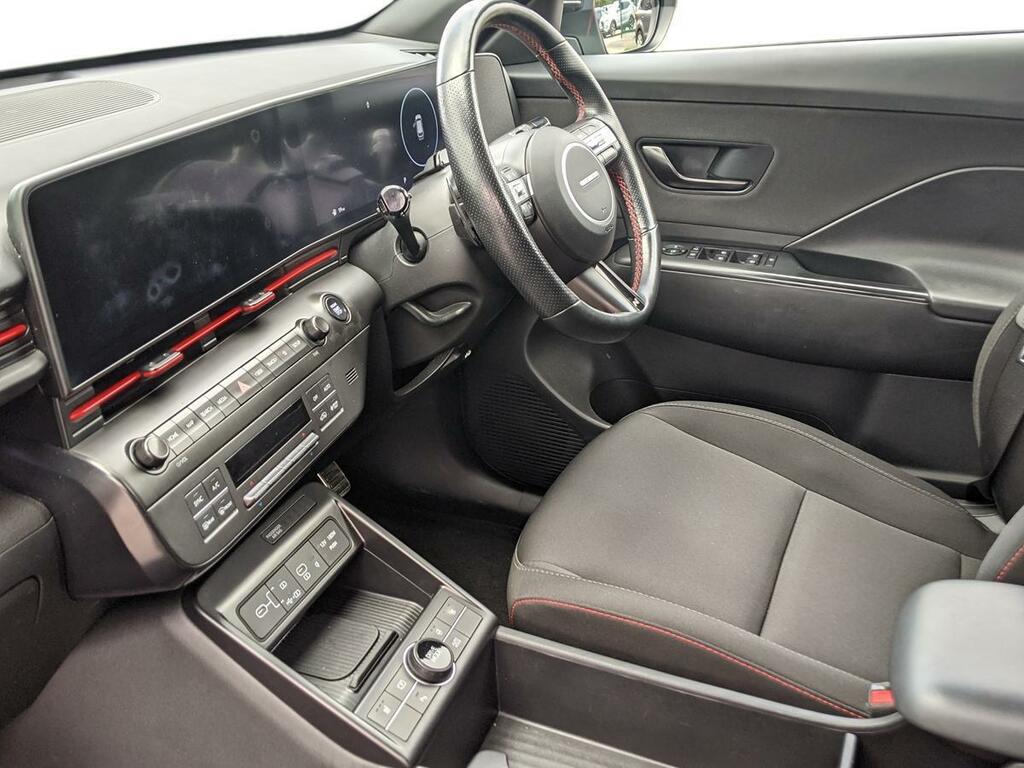 Hyundai Kona Ultimate White #15