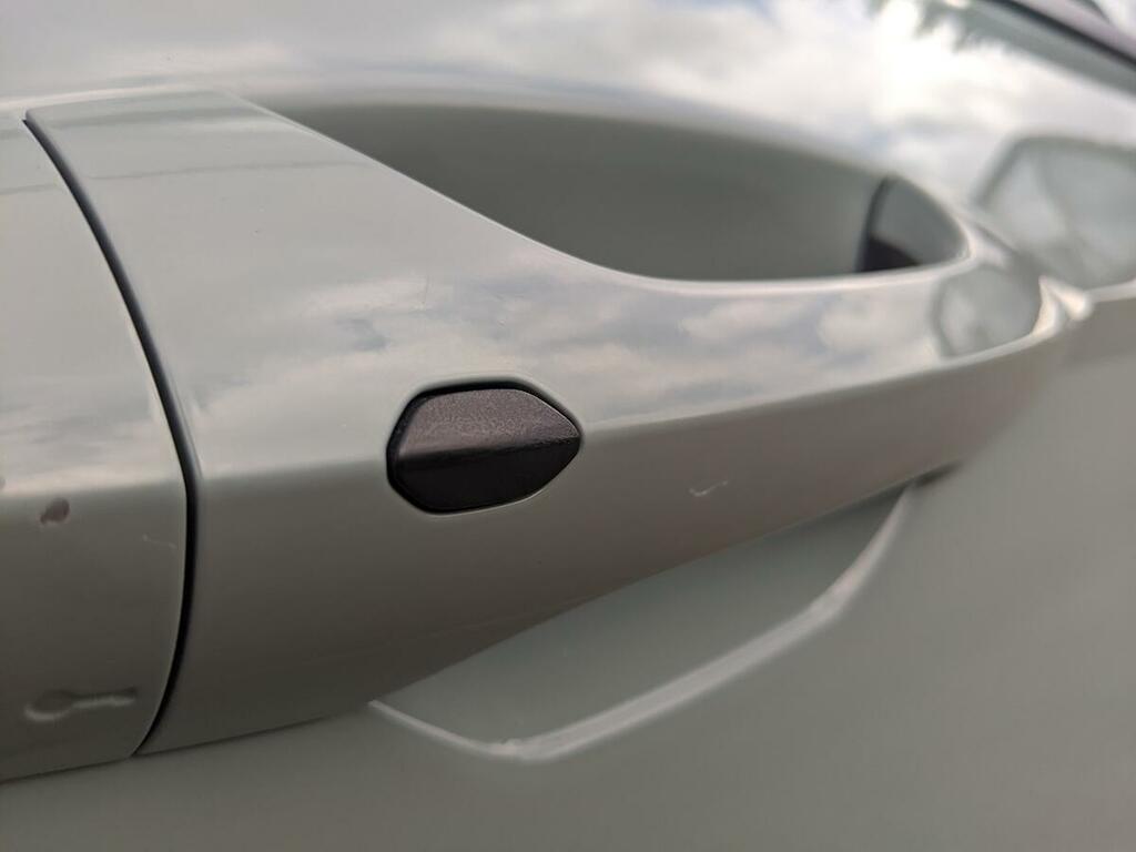 Hyundai Kona Ultimate White #28