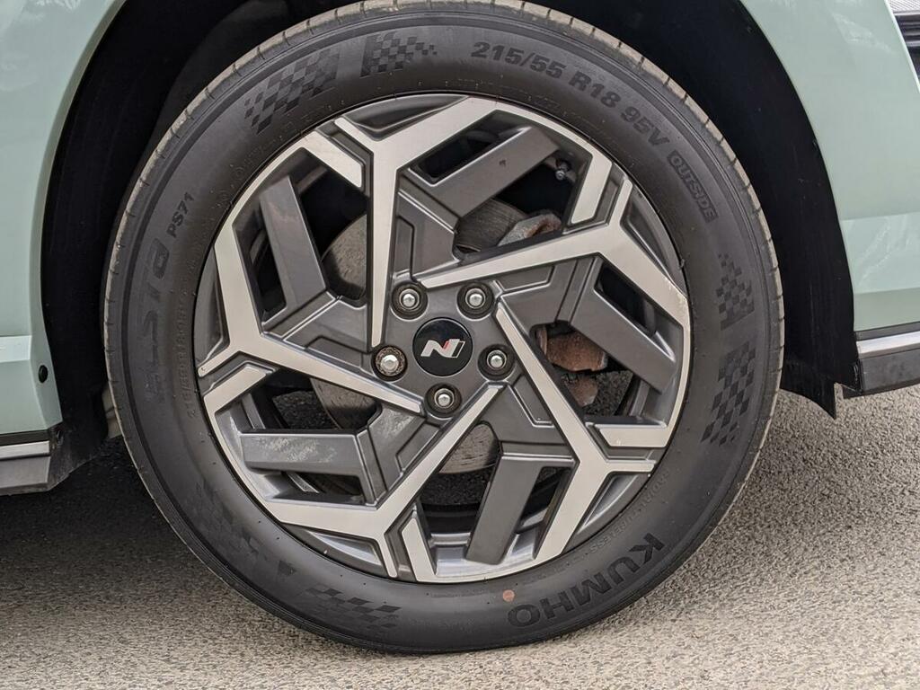 Hyundai Kona Ultimate White #9